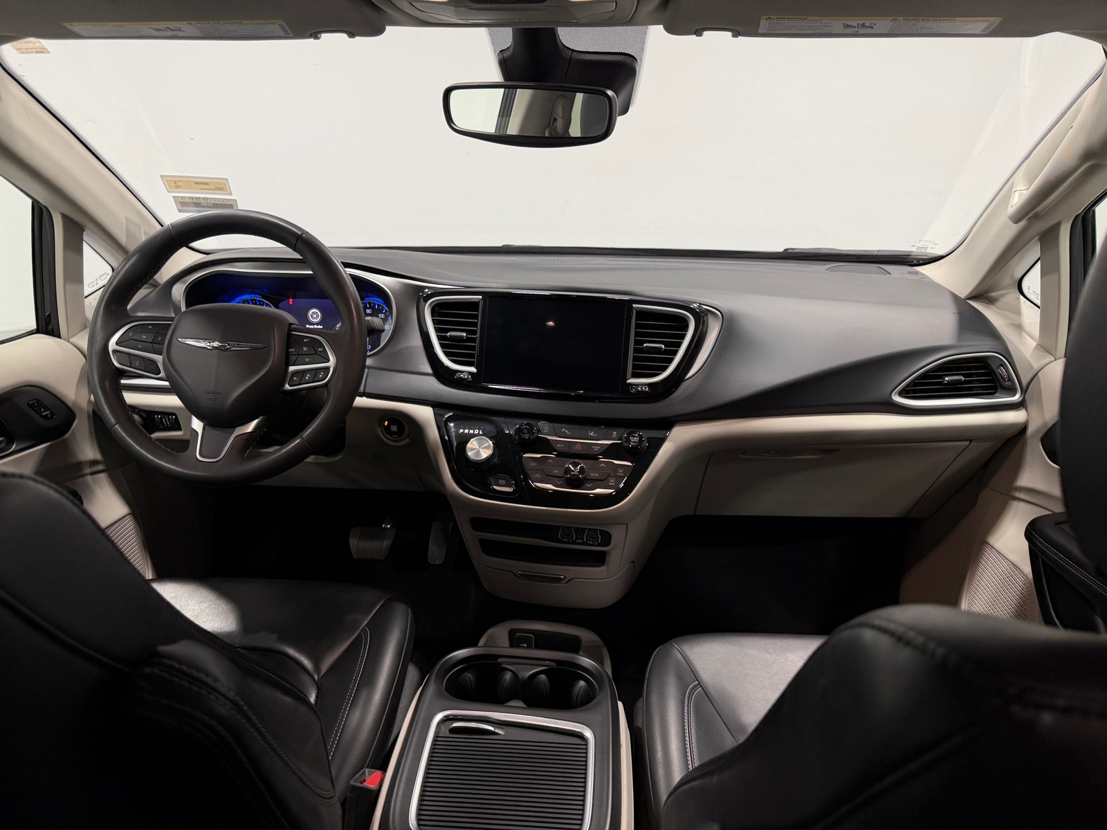 Thumbnail: 2023 Chrysler Pacifica - 2