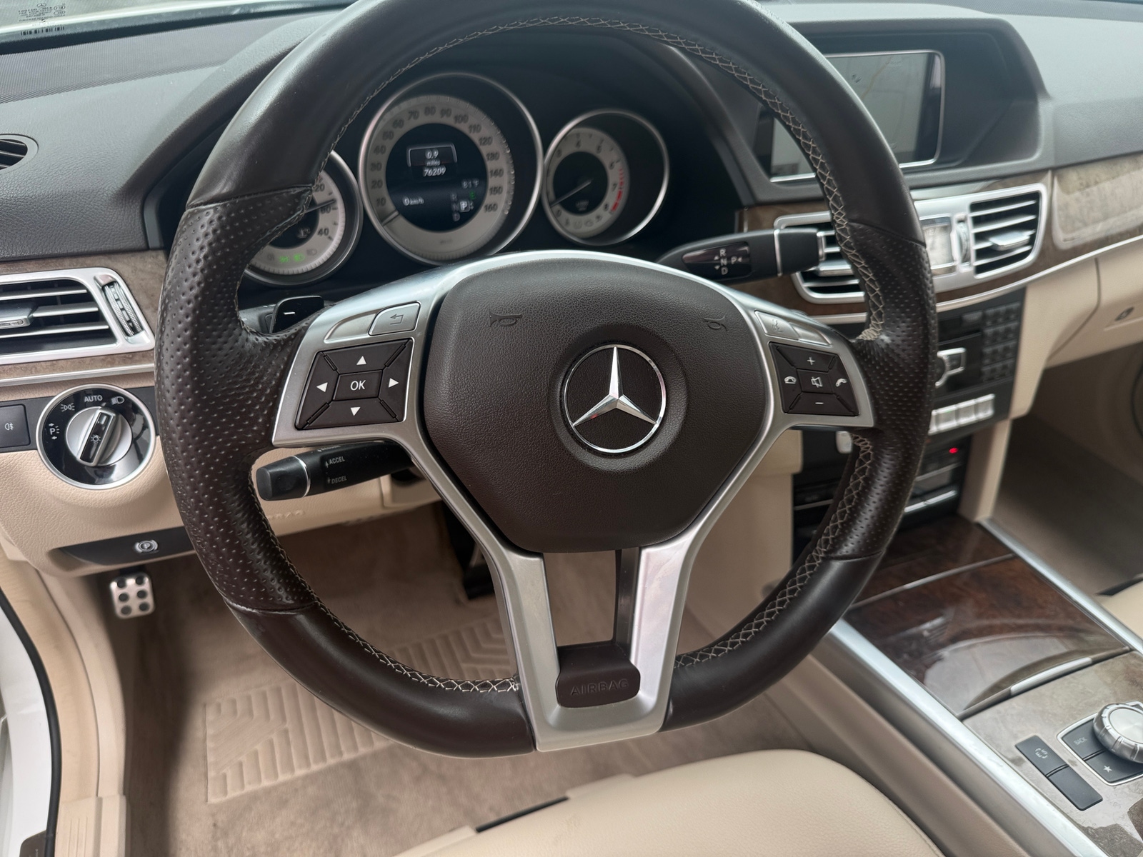 Thumbnail: 2015 Mercedes-Benz E-Class - 4