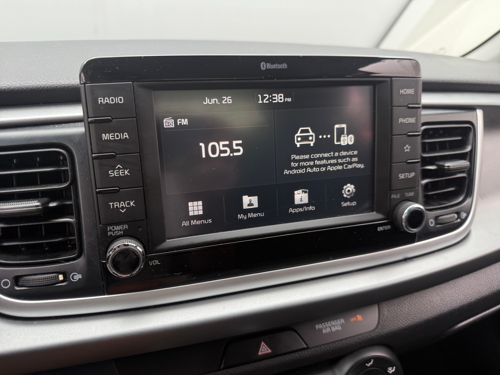 Thumbnail: 2020 Kia Rio - 4