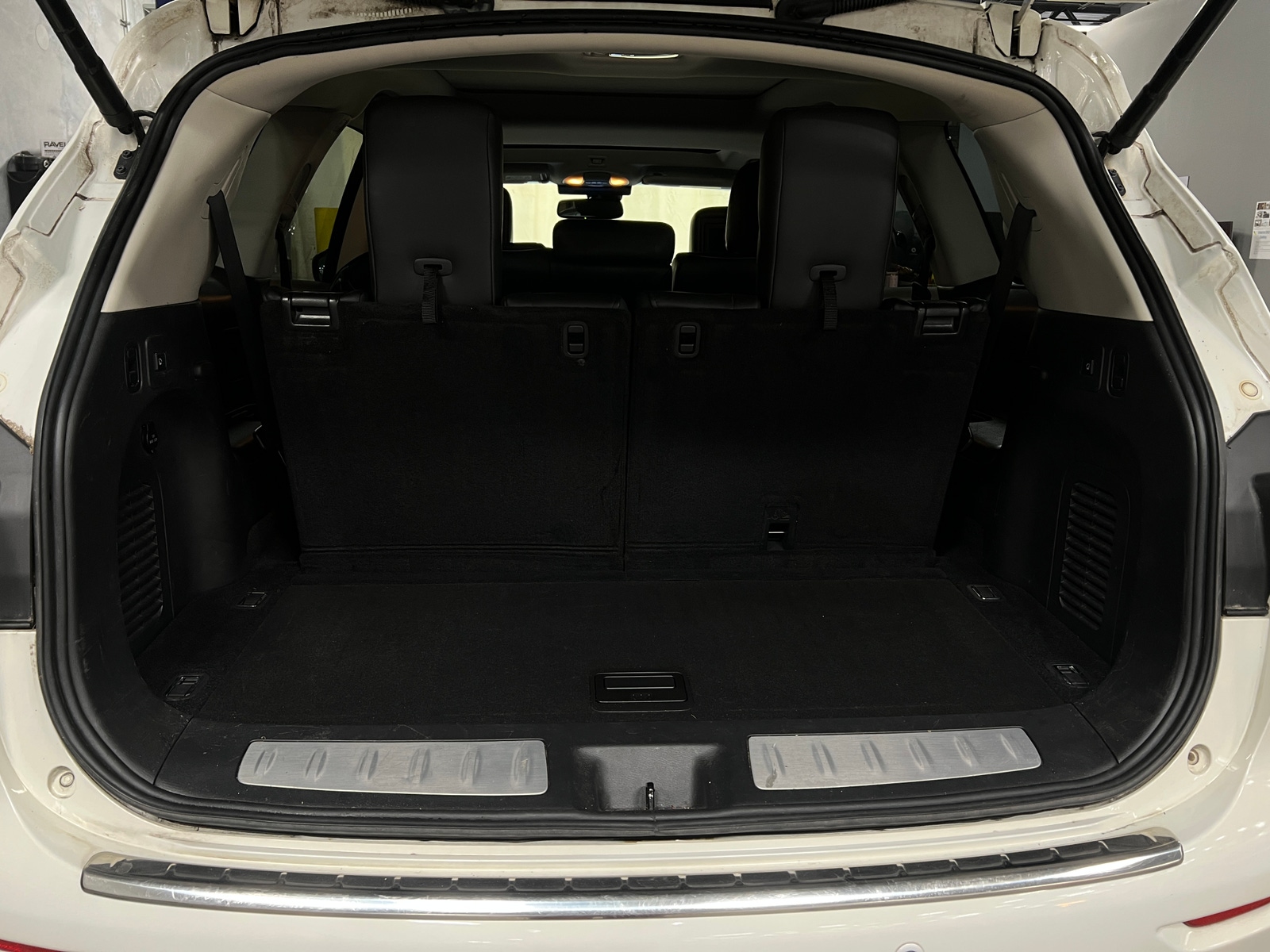 Thumbnail: 2014 INFINITI QX60 - 6