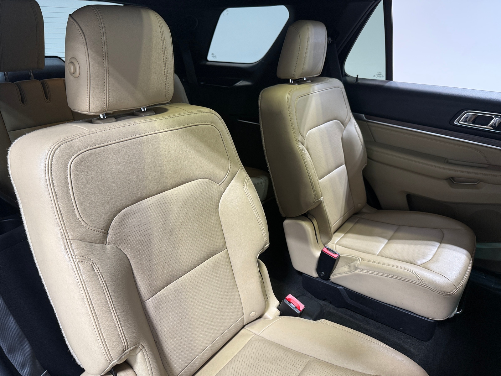 Thumbnail: 2016 Ford Explorer - 5