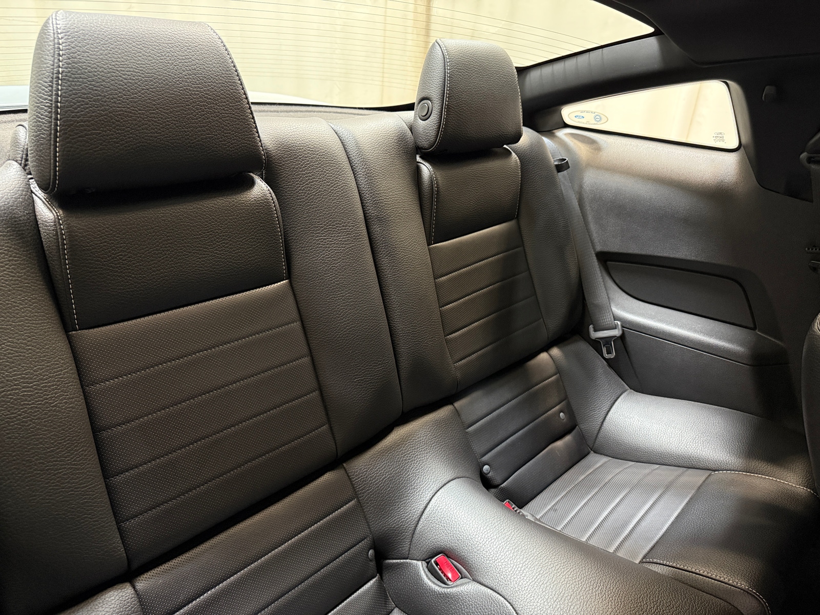 Thumbnail: 2011 Ford Mustang - 5