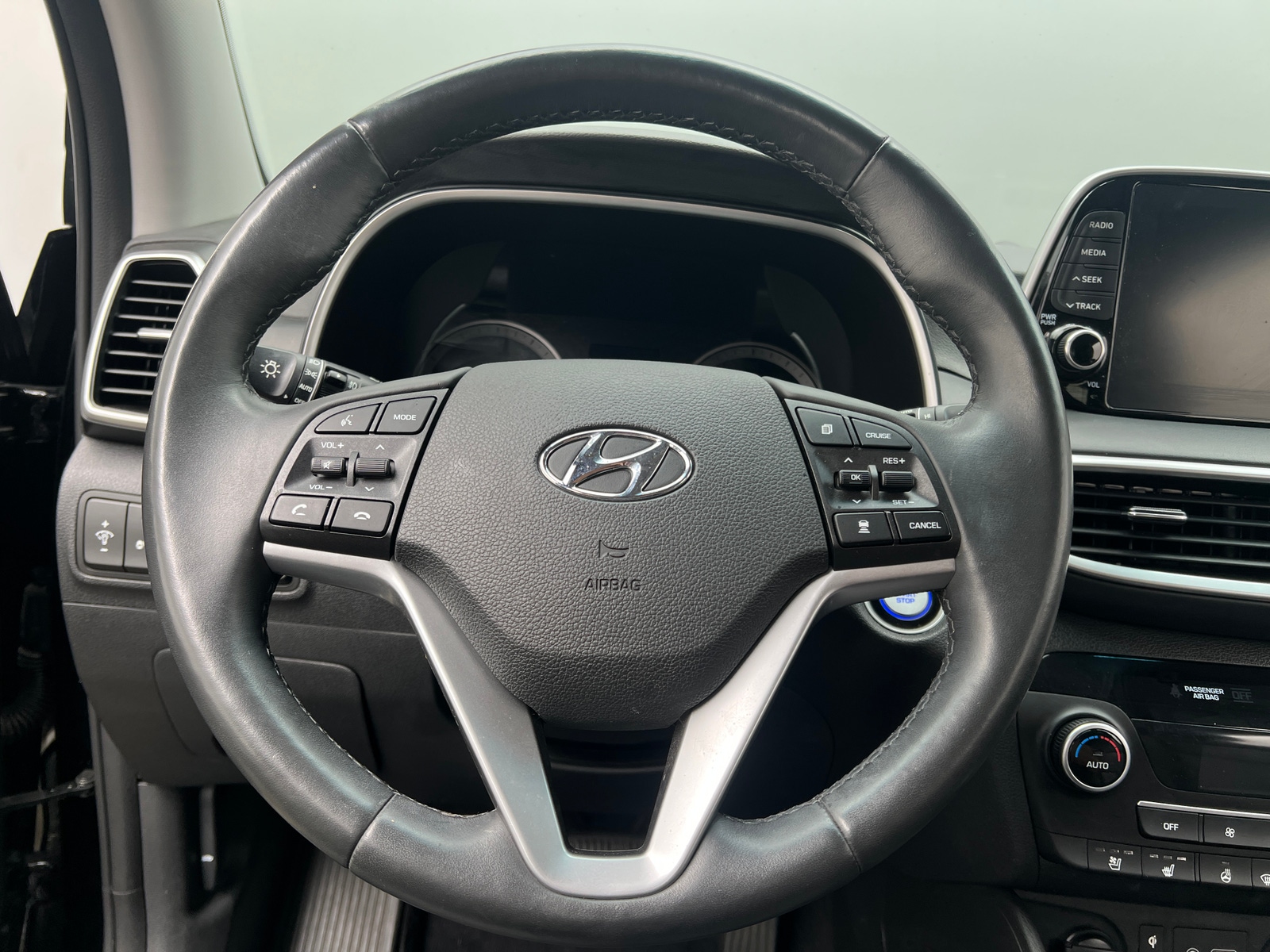 Thumbnail: 2020 Hyundai Tucson - 4