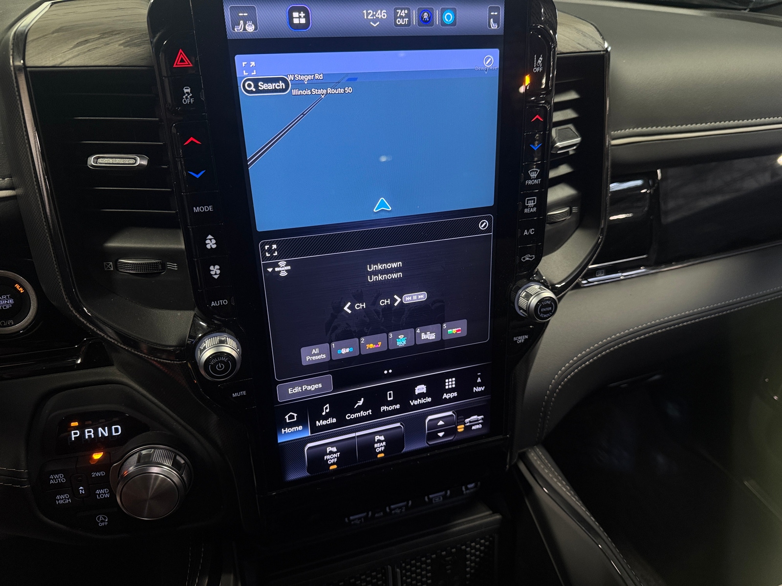 Thumbnail: 2025 RAM 1500 - 3