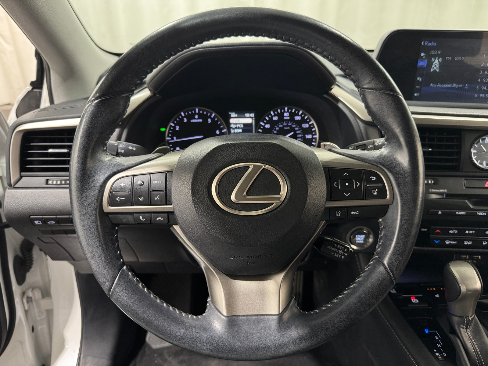 Thumbnail: 2020 Lexus RX - 4