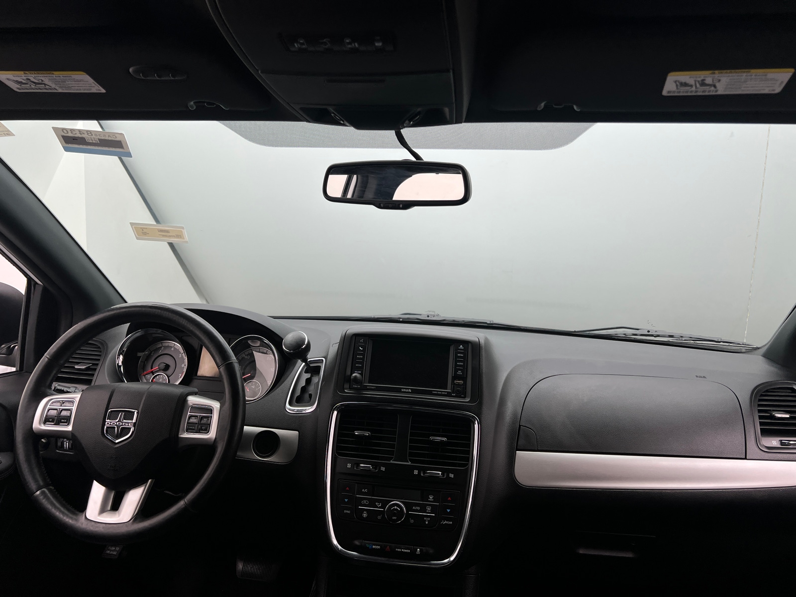 Thumbnail: 2017 Dodge Grand Caravan - 2