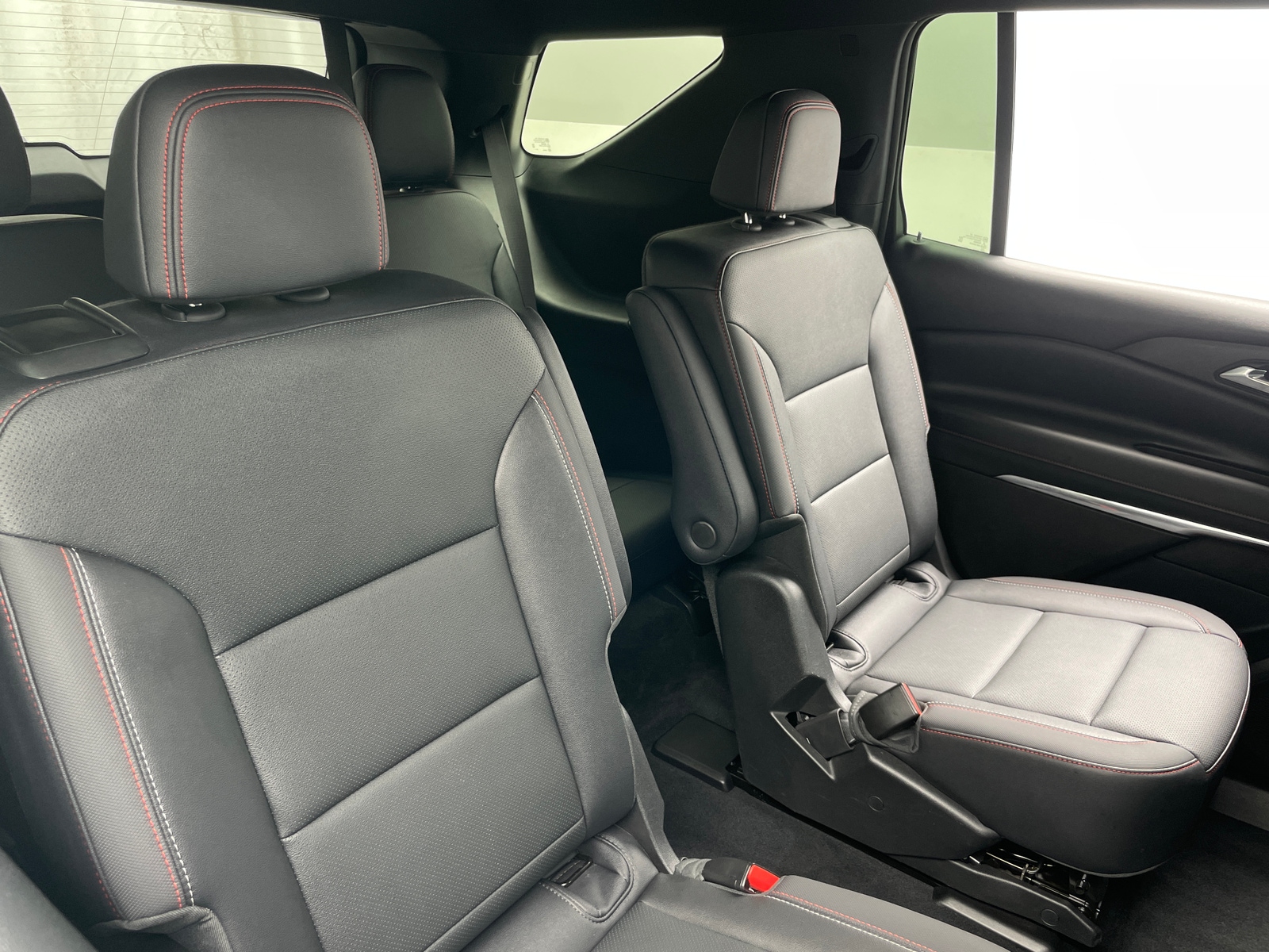 Thumbnail: 2026 Chevrolet Traverse - 6