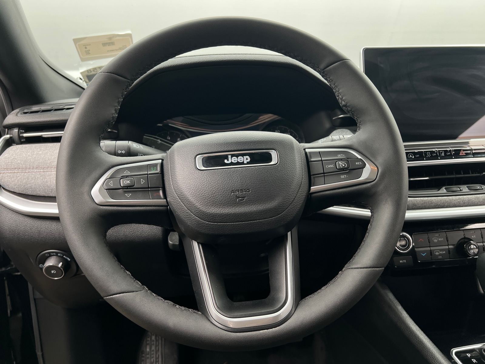 Thumbnail: 2023 Jeep Compass - 4