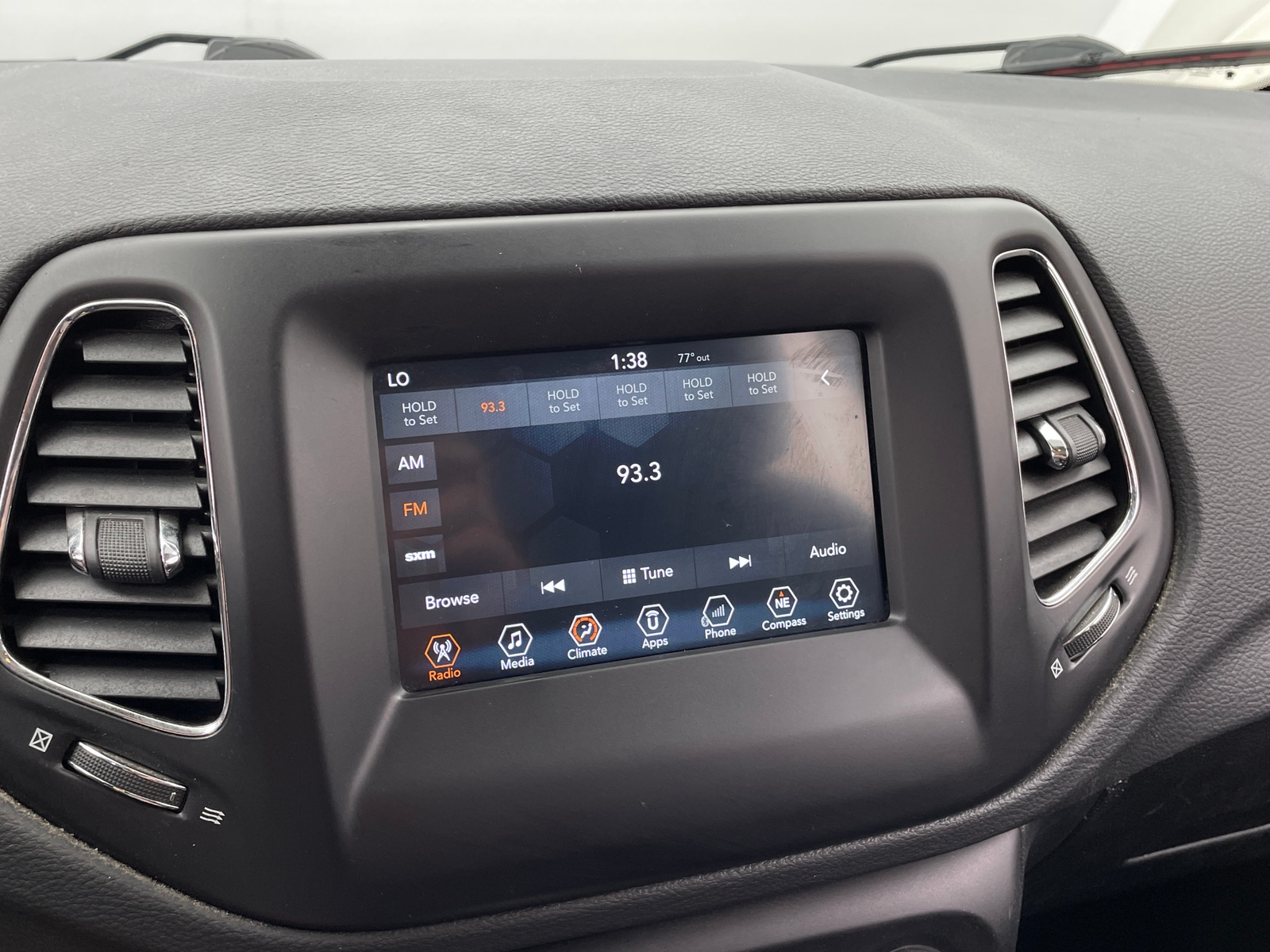Thumbnail: 2018 Jeep Compass - 4