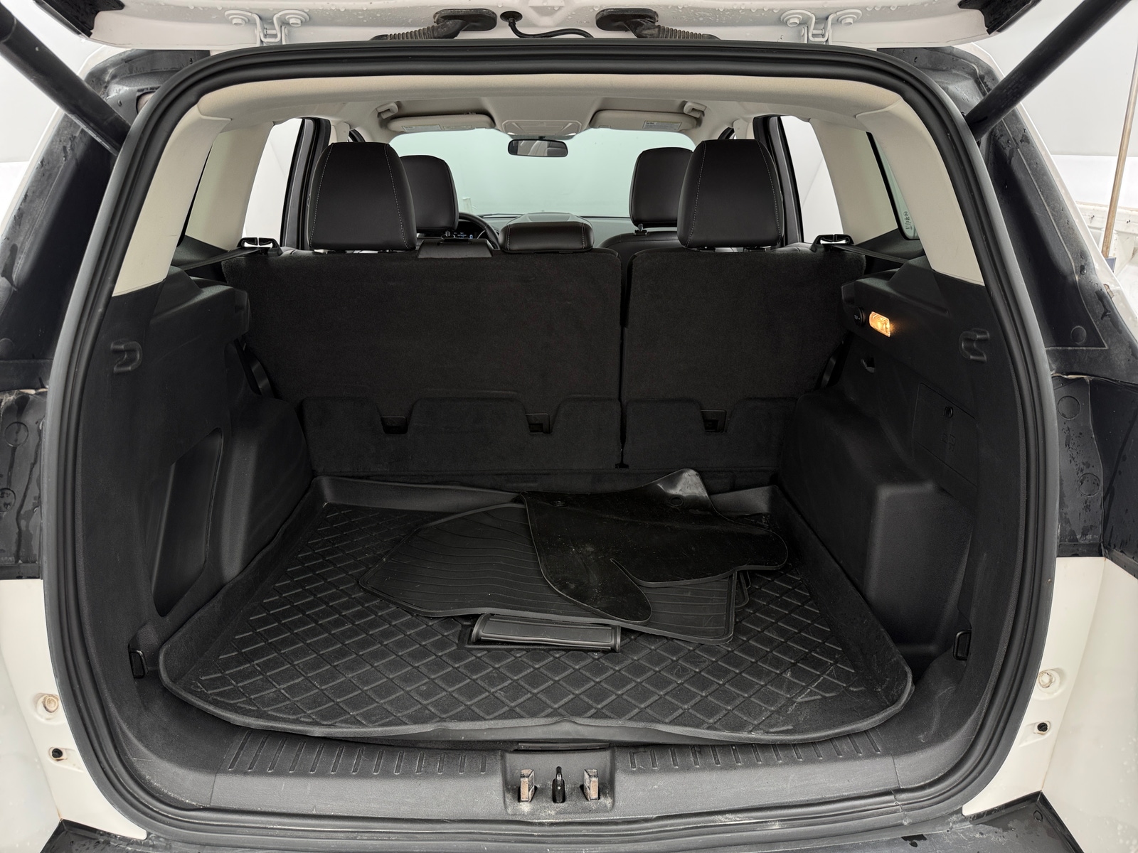 Thumbnail: 2019 Ford Escape - 6