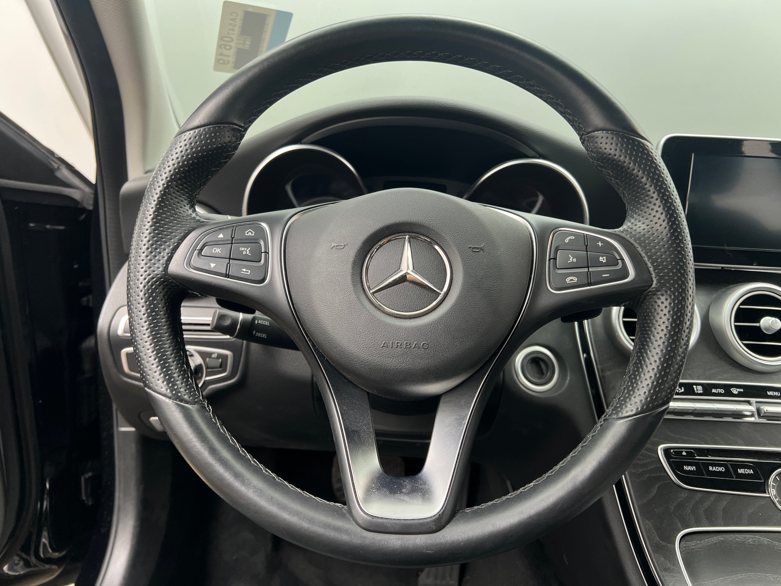 Thumbnail: 2016 Mercedes-Benz C-Class - 4