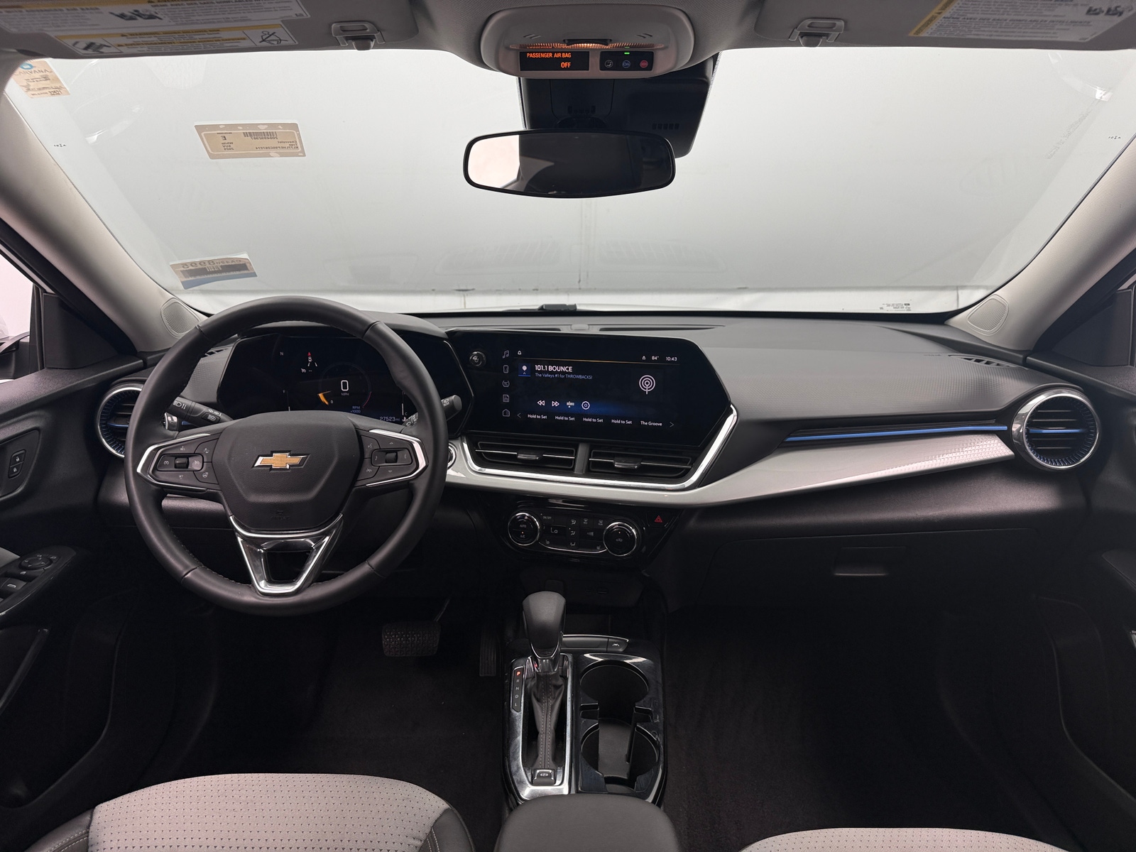 Thumbnail: 2025 Chevrolet Trax - 3