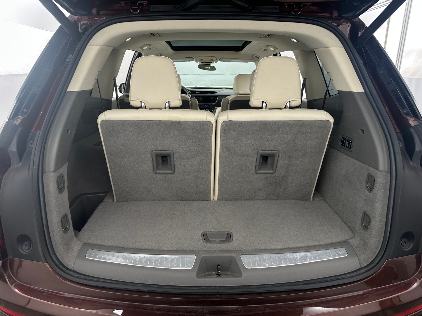 Thumbnail: 2023 Cadillac XT6 - 6
