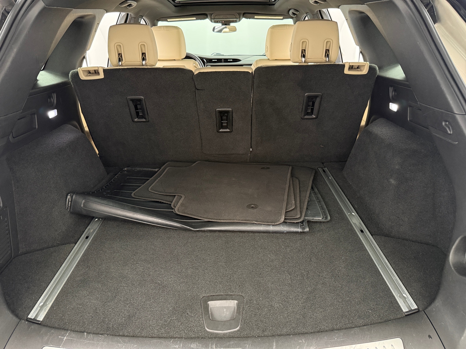Thumbnail: 2017 Cadillac XT5 - 6