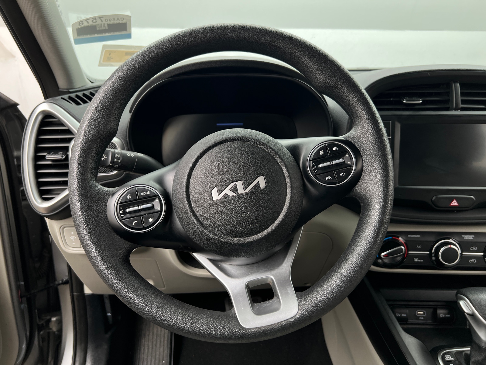 Thumbnail: 2023 Kia Soul - 5