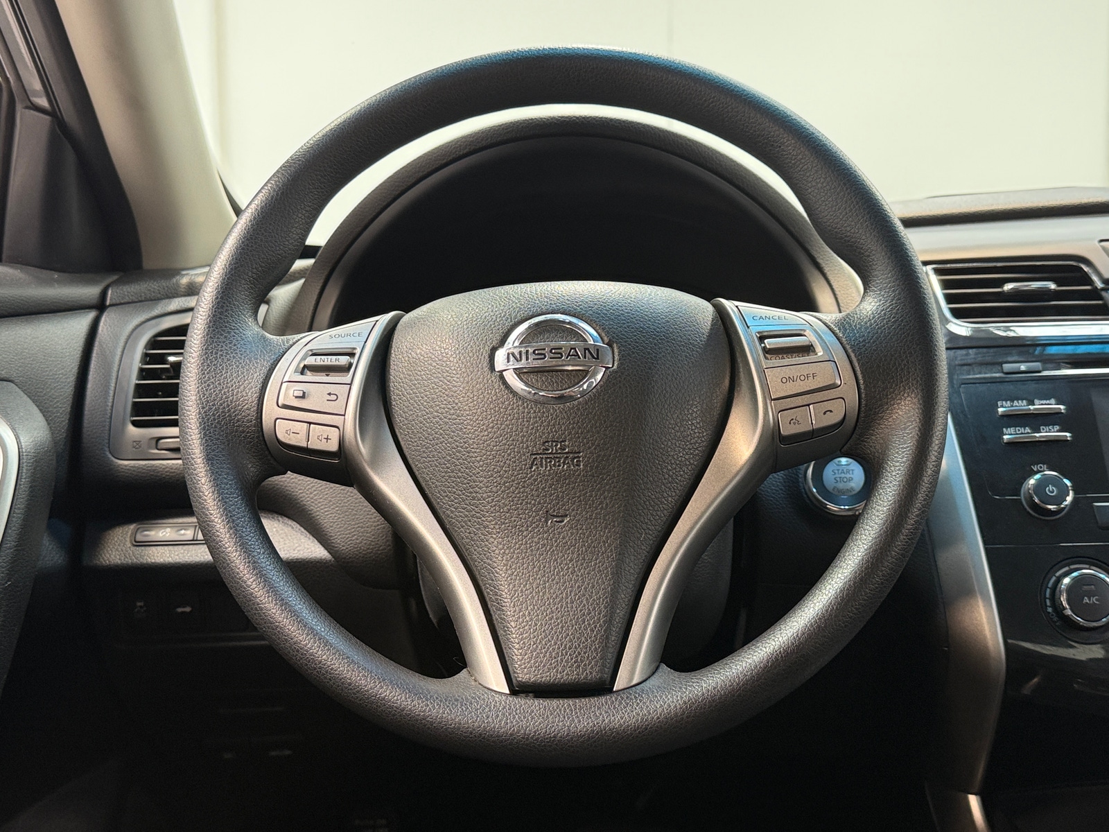 Thumbnail: 2015 Nissan Altima - 5