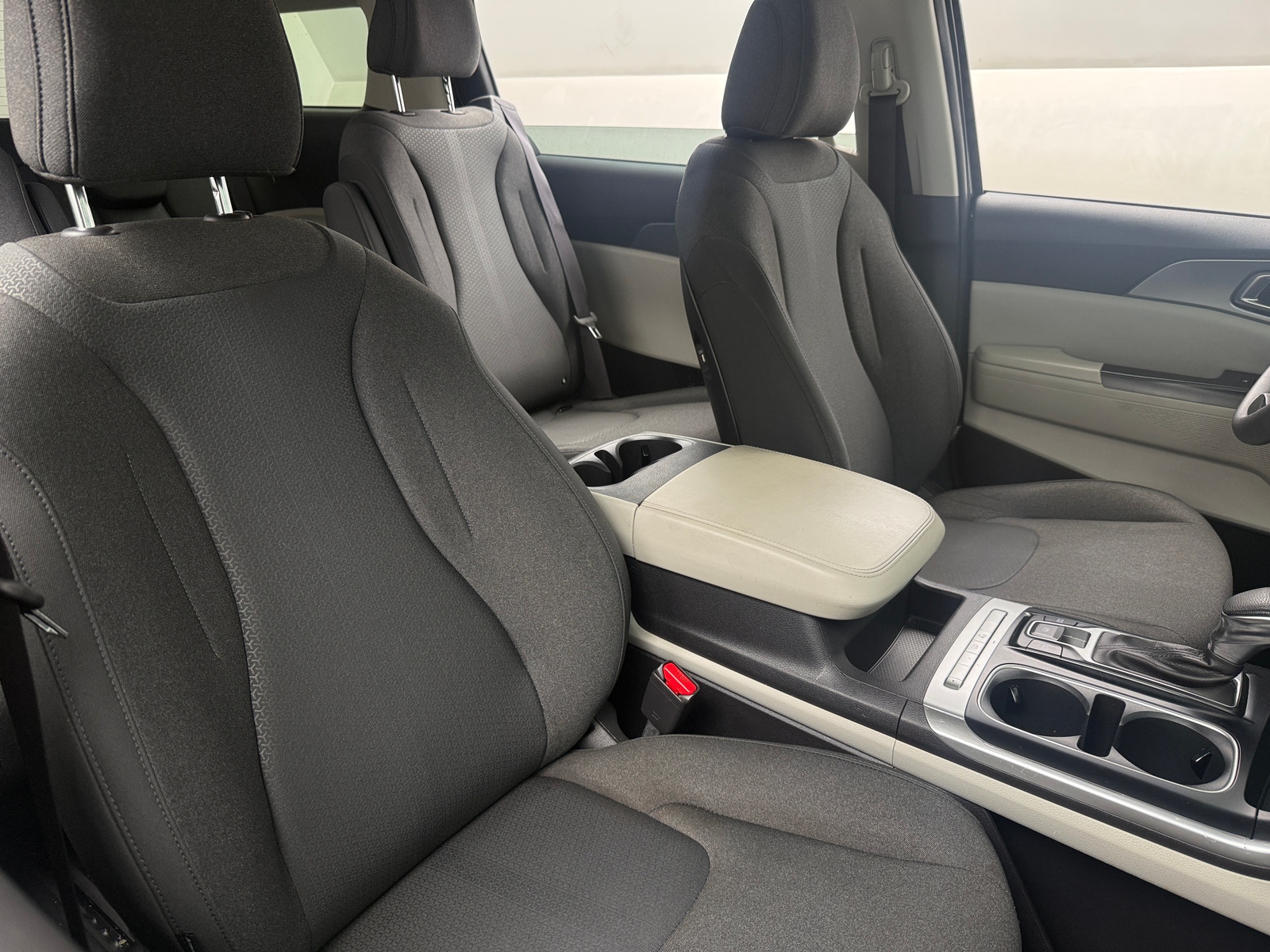Thumbnail: 2023 Kia Carnival - 2