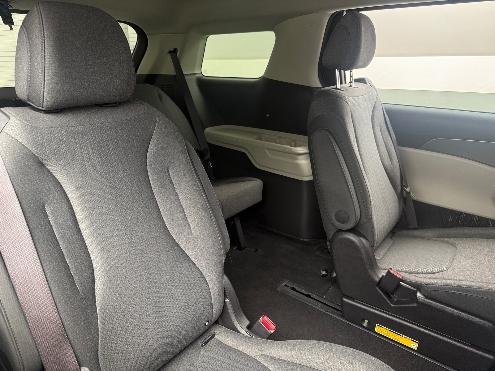 Thumbnail: 2023 Kia Carnival - 6