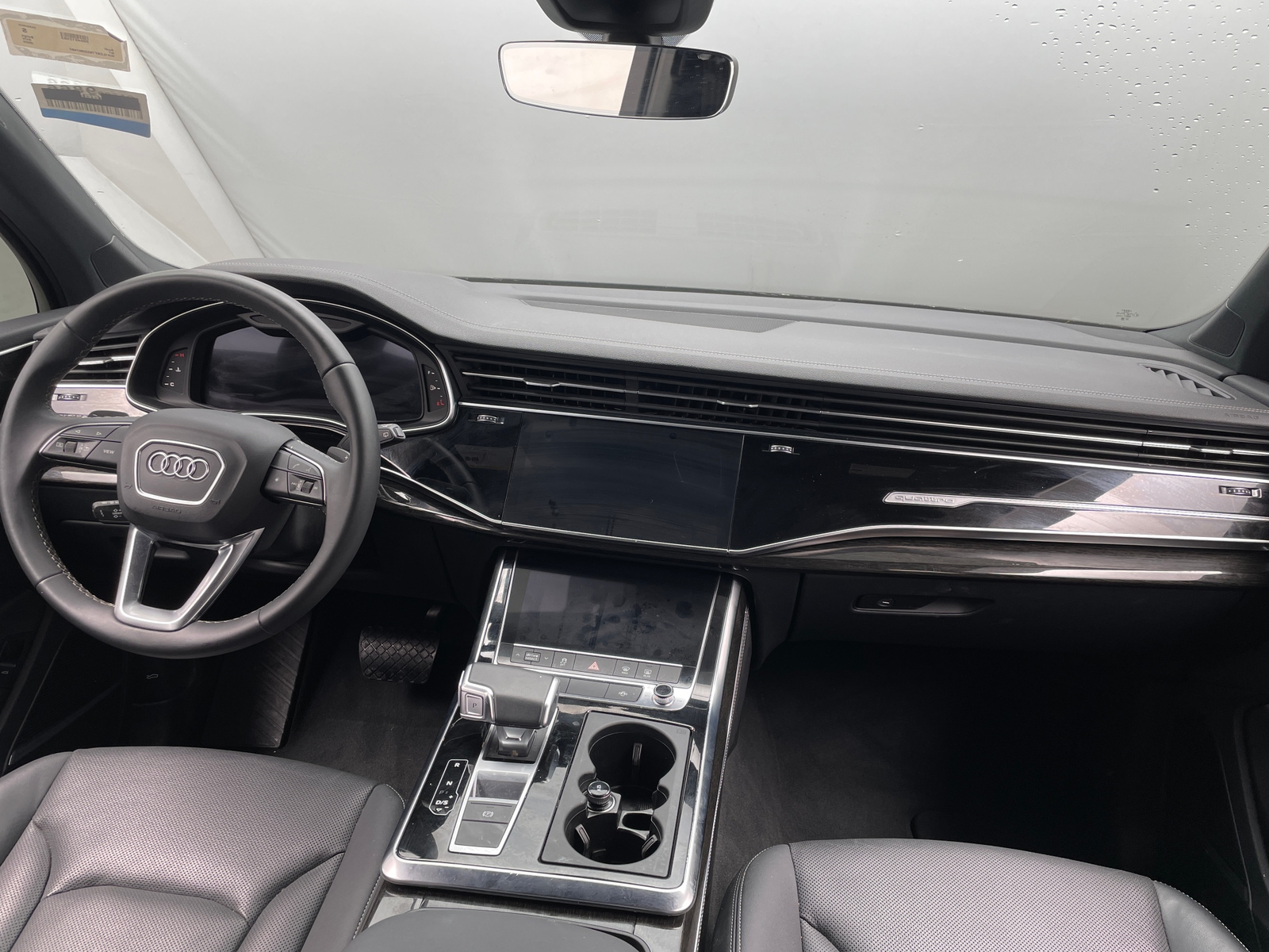Thumbnail: 2025 Audi Q7 - 2