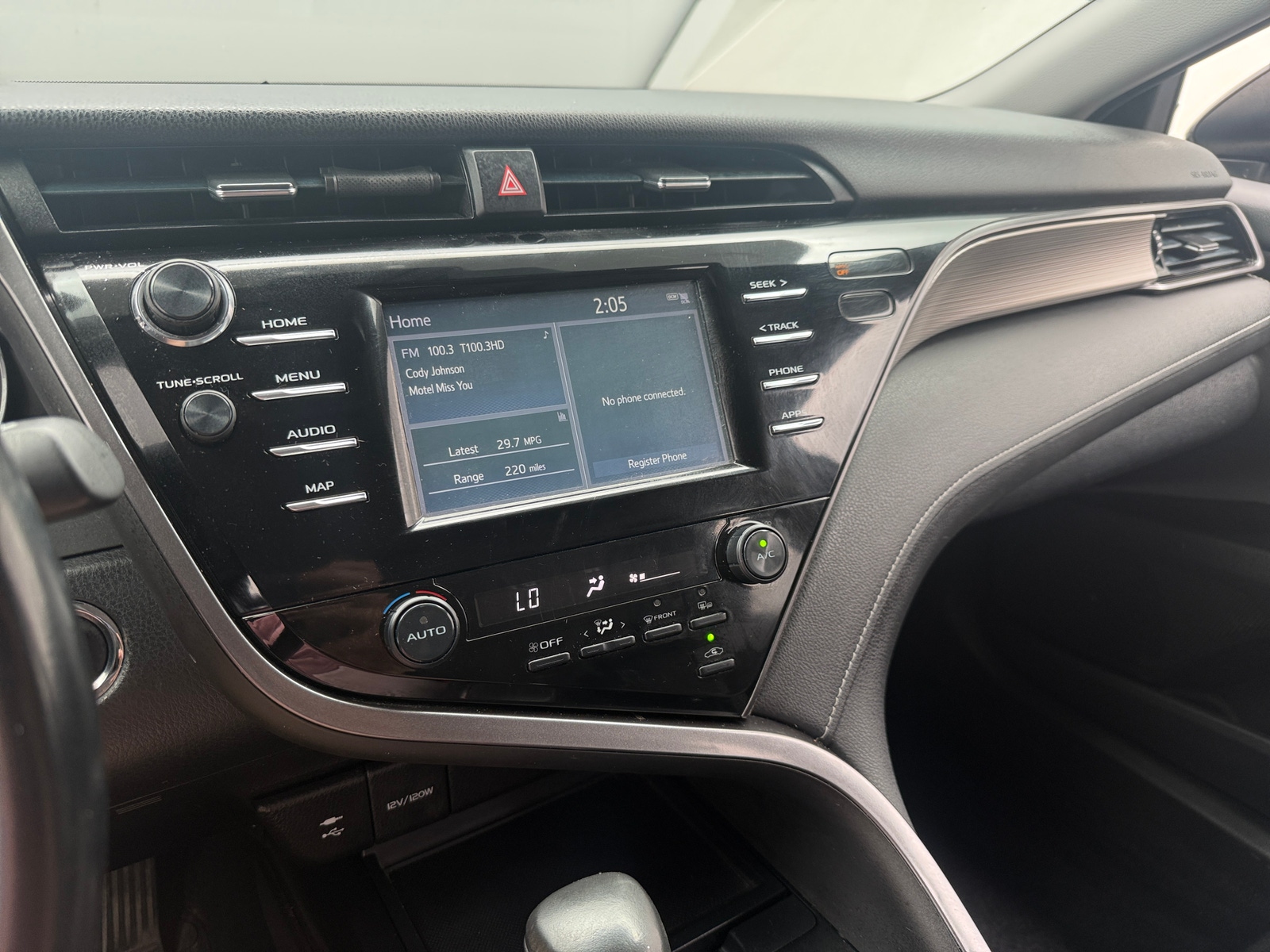 Thumbnail: 2019 Toyota Camry - 4
