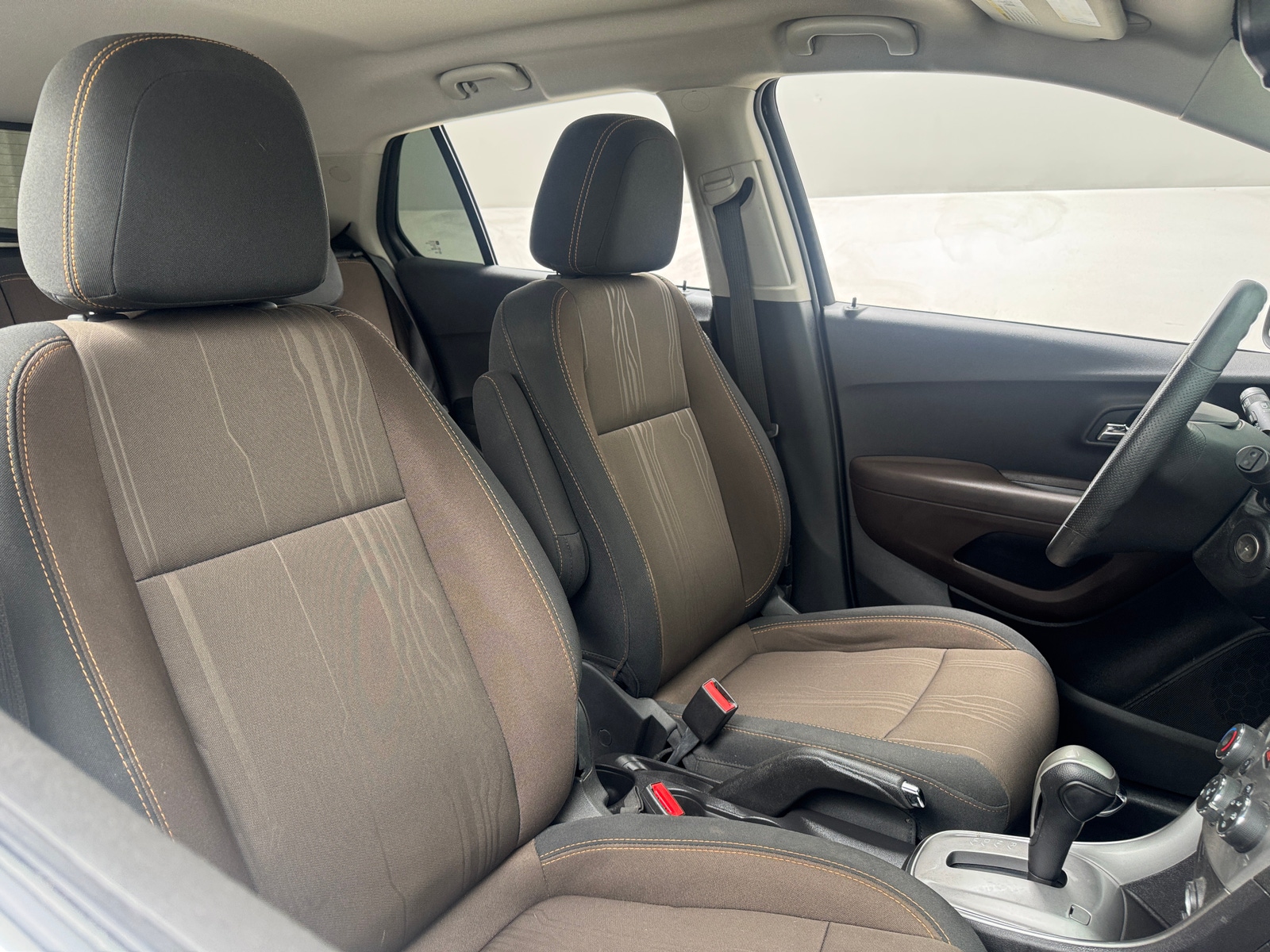 Thumbnail: 2016 Chevrolet Trax - 2