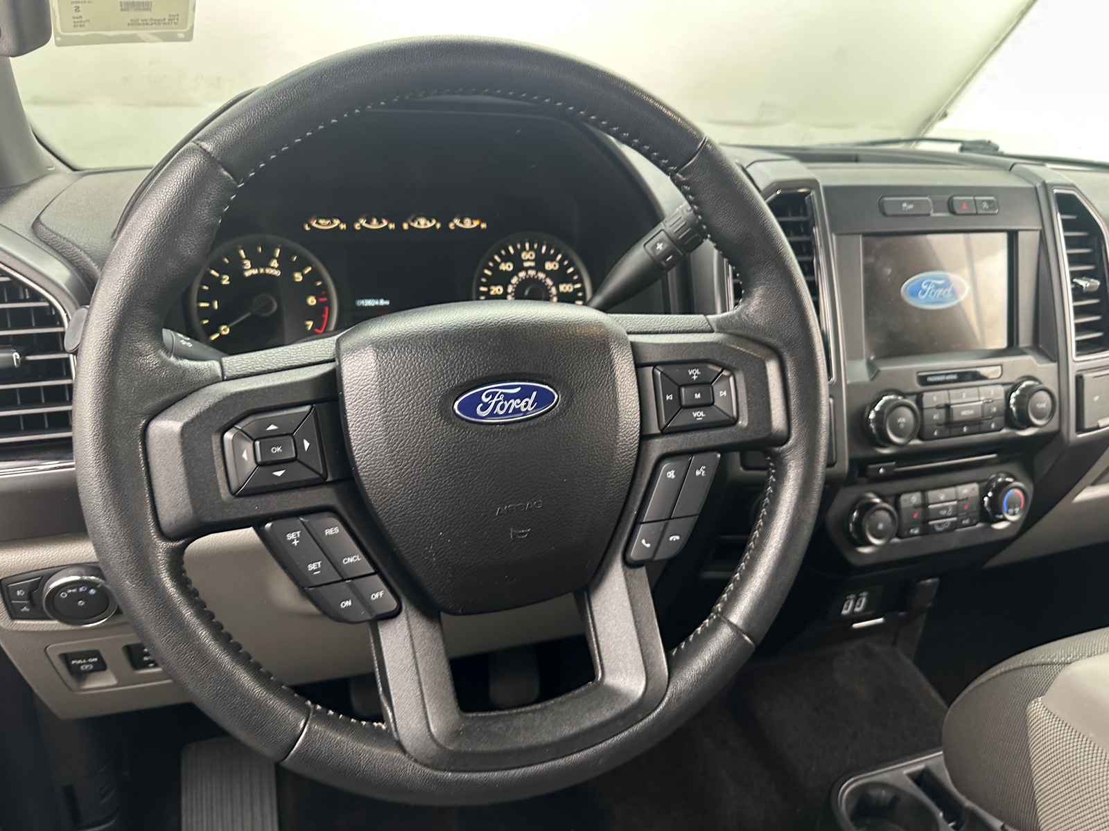 Thumbnail: 2018 Ford Econoline - 5