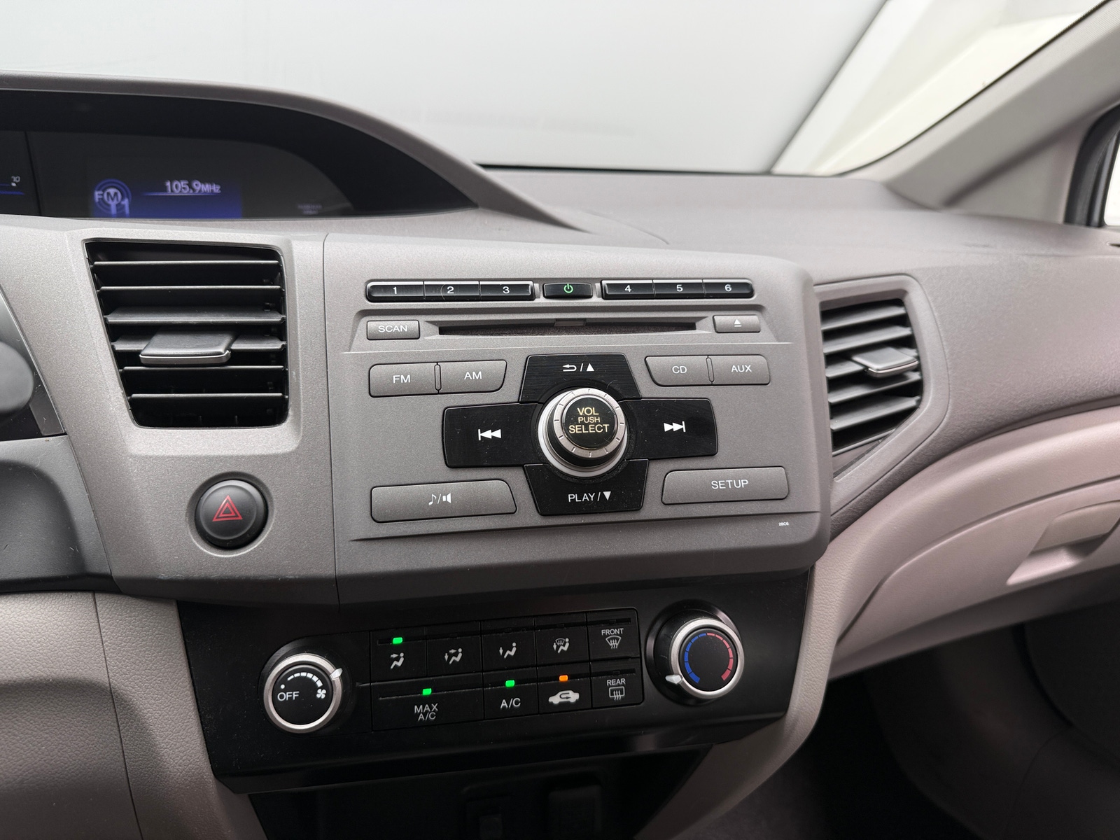 Thumbnail: 2012 Honda Civic - 4