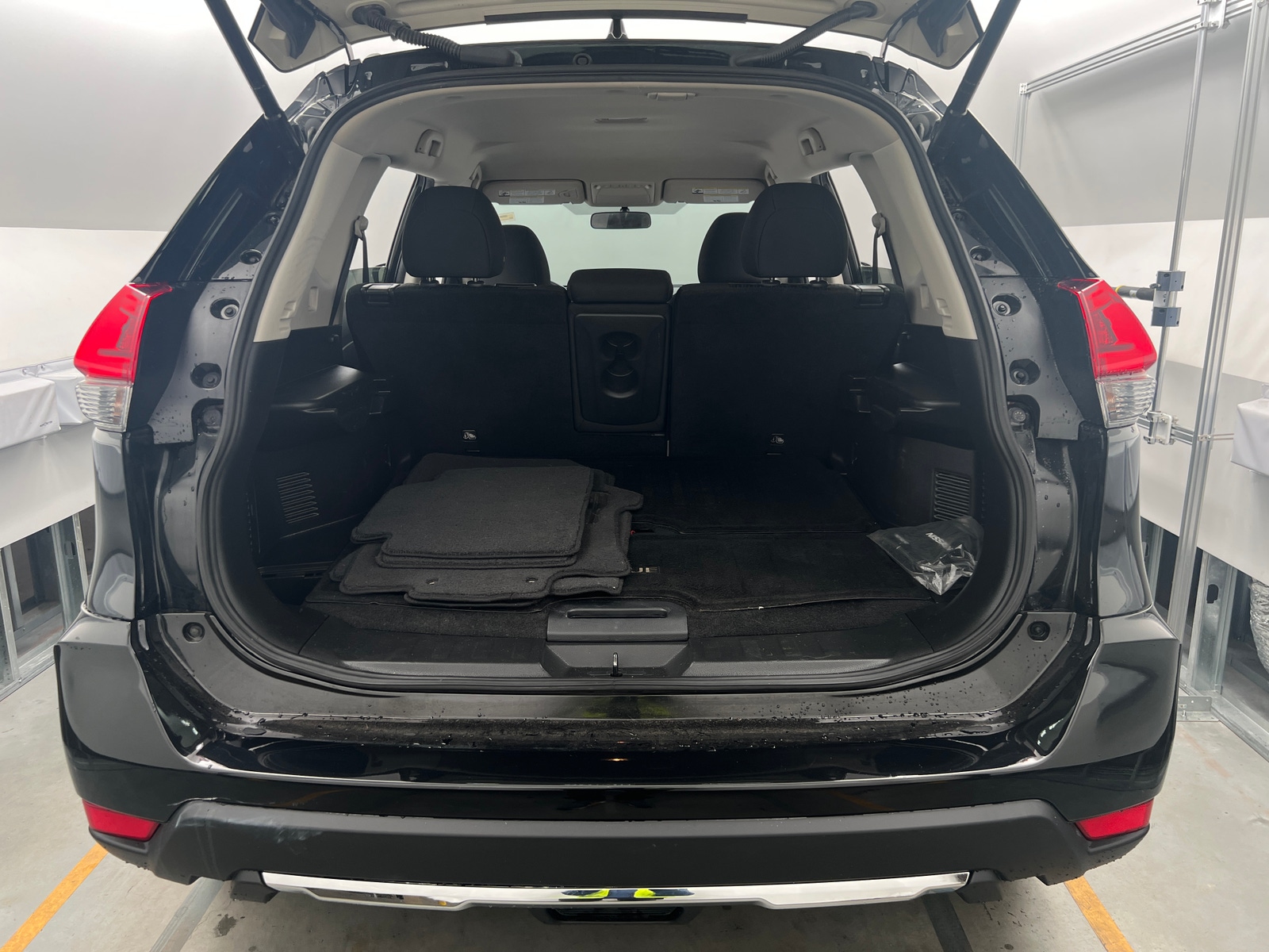 Thumbnail: 2018 Nissan Rogue - 7