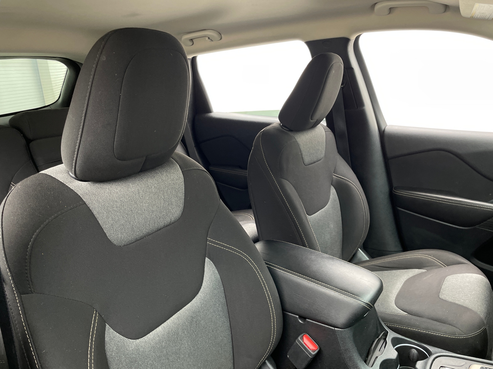 Thumbnail: 2016 Jeep Cherokee - 2