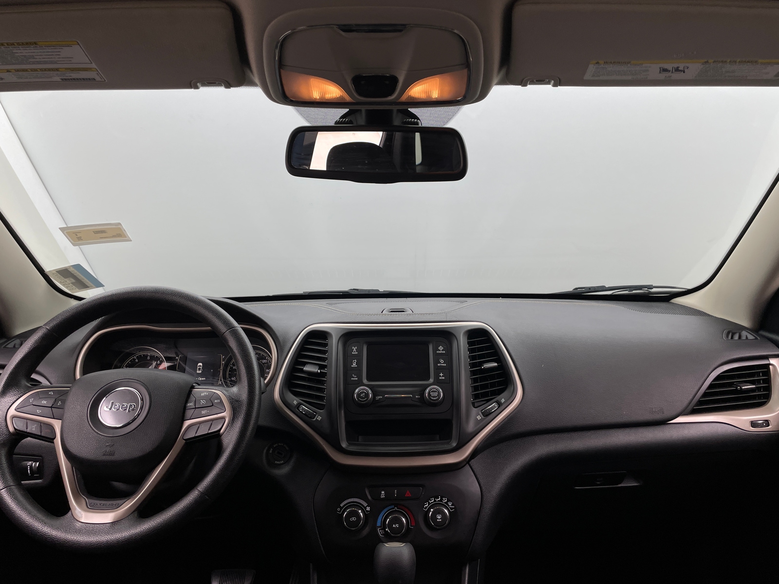 Thumbnail: 2016 Jeep Cherokee - 3