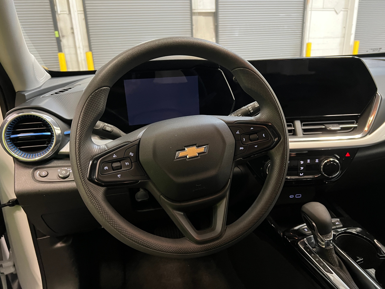 Thumbnail: 2025 Chevrolet Trax - 5