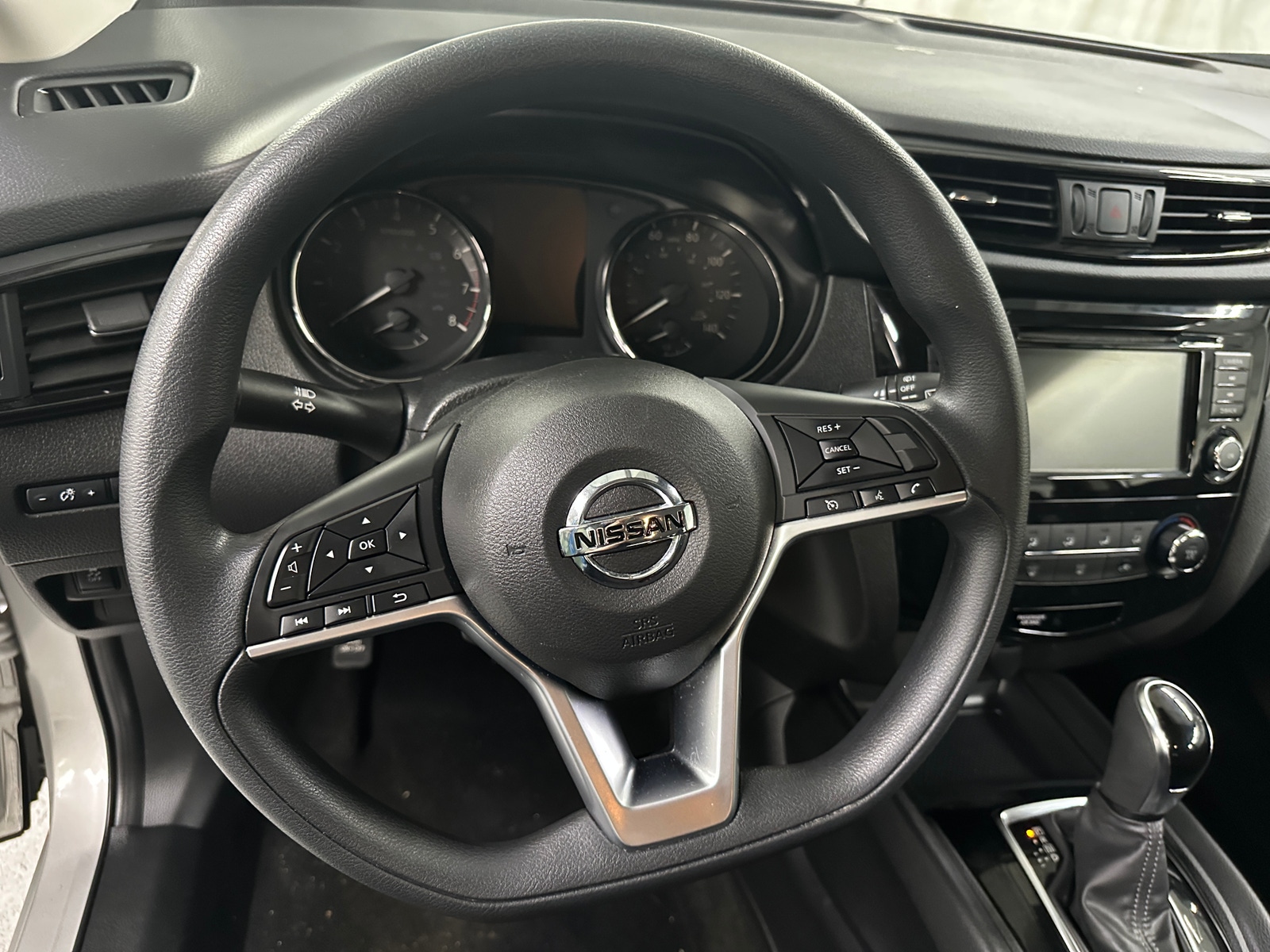 Thumbnail: 2020 Nissan Rogue Sport - 5