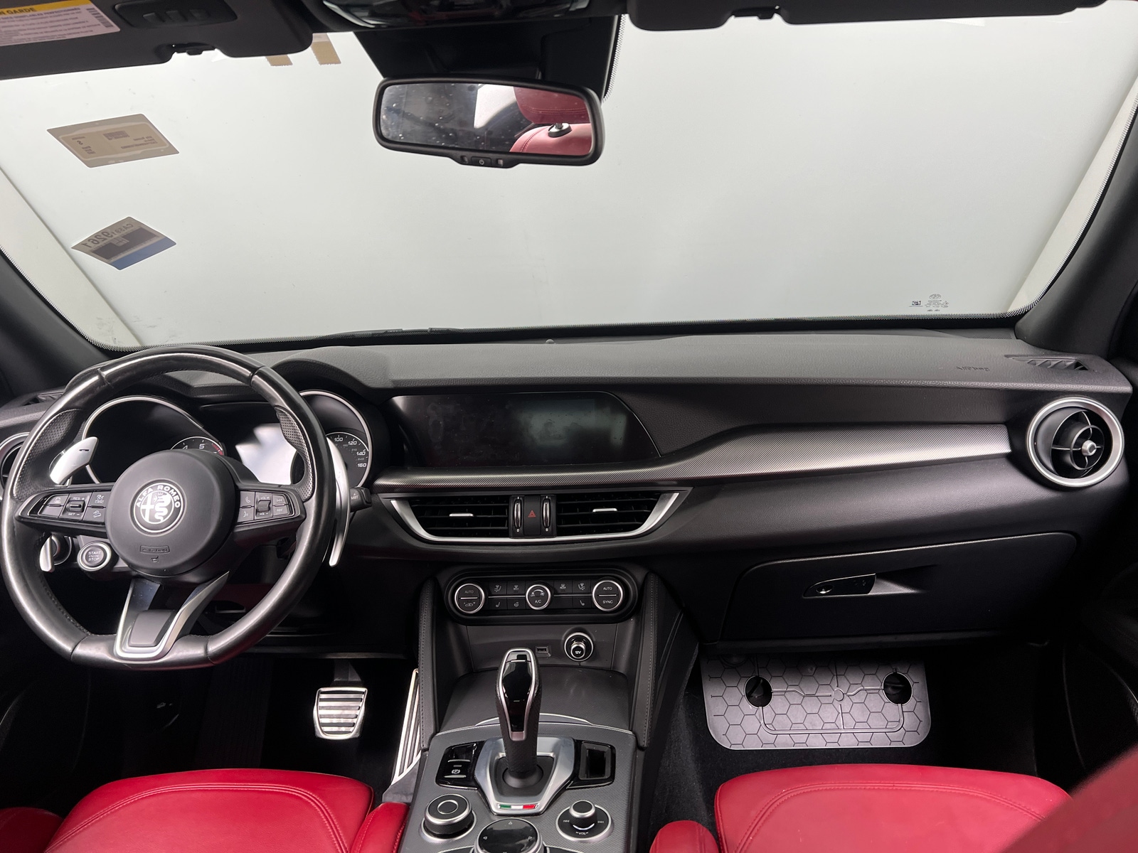 Thumbnail: 2022 Alfa Romeo Stelvio - 2