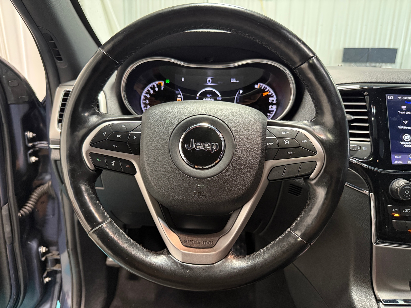 Thumbnail: 2020 Jeep Grand Cherokee - 4