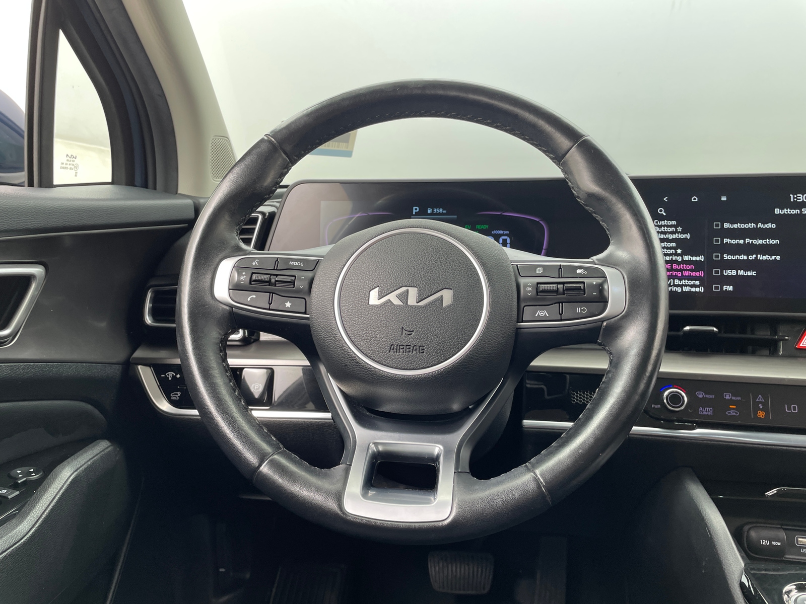 Thumbnail: 2023 Kia Sportage - 4