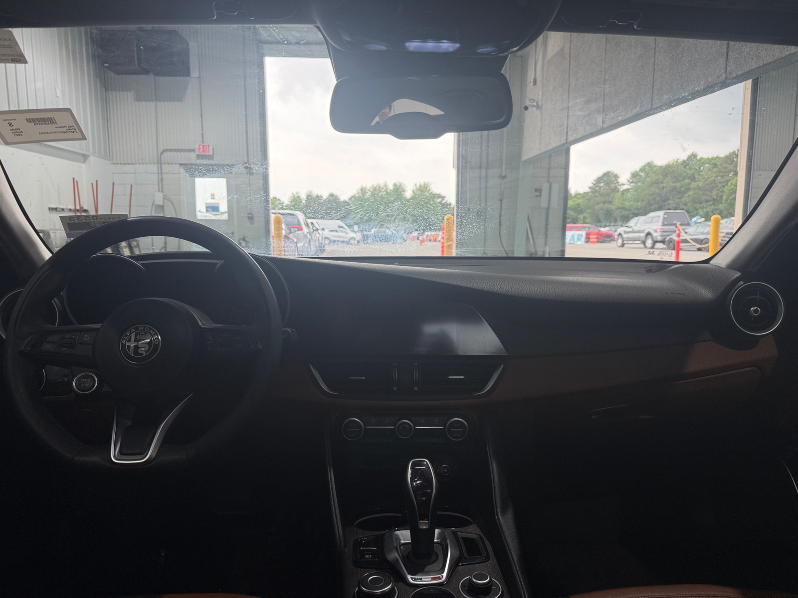 Thumbnail: 2021 Alfa Romeo Giulia - 2