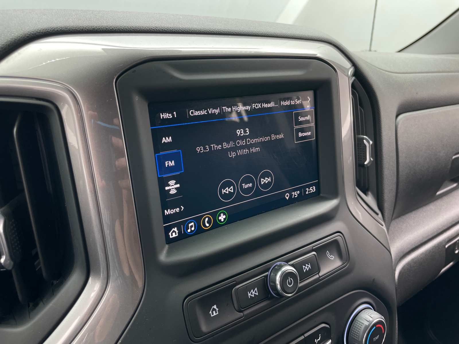 Thumbnail: 2024 Chevrolet Silverado 1500 - 4