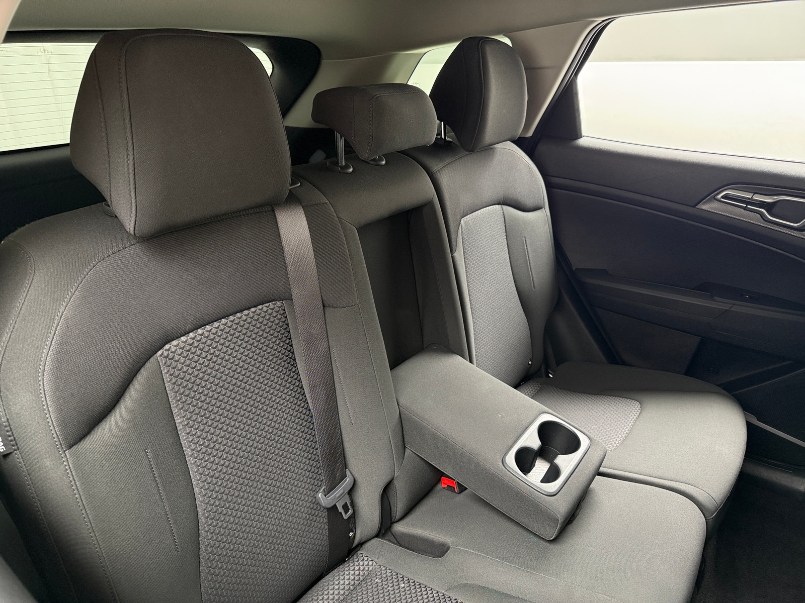 Thumbnail: 2025 Kia Sportage - 6