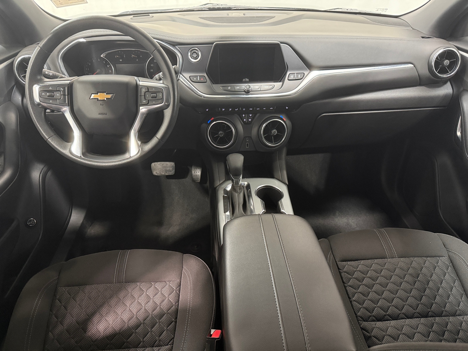 Thumbnail: 2022 Chevrolet Blazer - 3