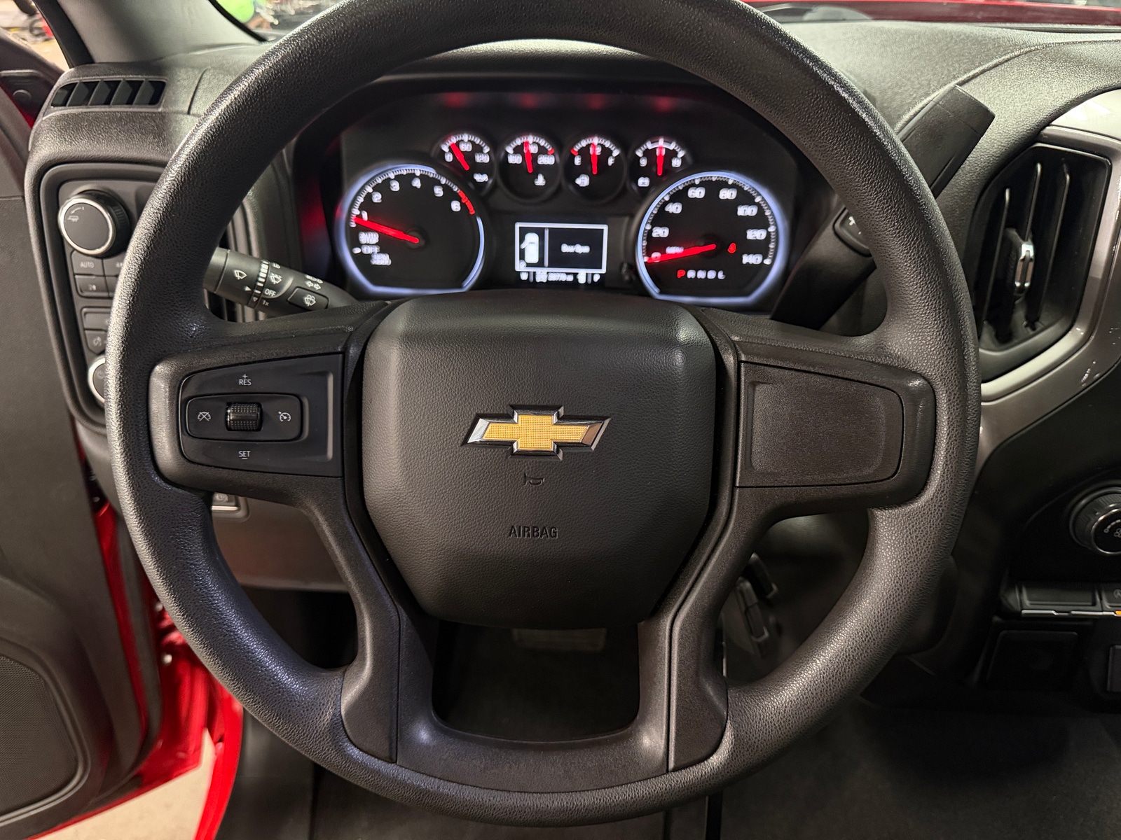 Thumbnail: 2020 Chevrolet Silverado 1500 - 5