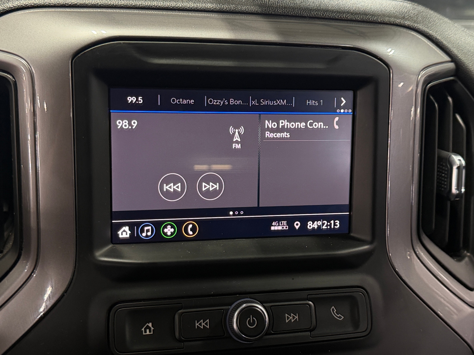 Thumbnail: 2020 Chevrolet Silverado 1500 - 4