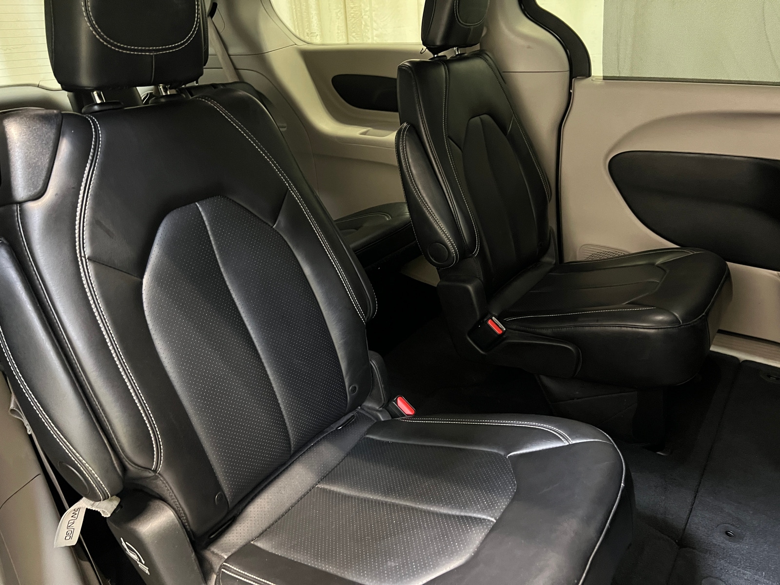 Thumbnail: 2024 Chrysler Pacifica - 5