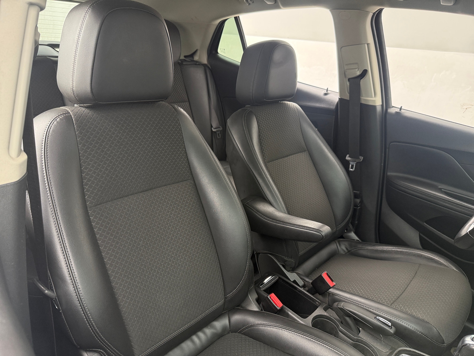Thumbnail: 2019 Buick Encore - 2