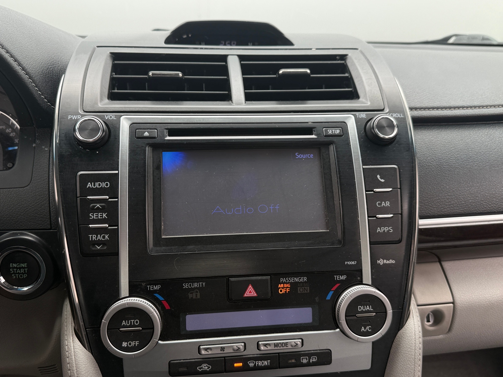 Thumbnail: 2013 Toyota Camry - 4