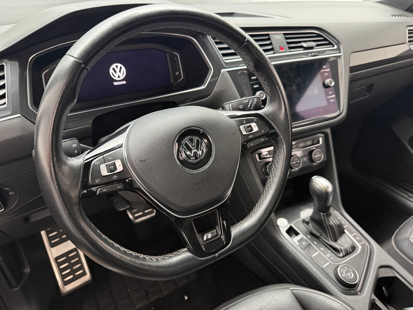 Thumbnail: 2021 Volkswagen Tiguan - 4