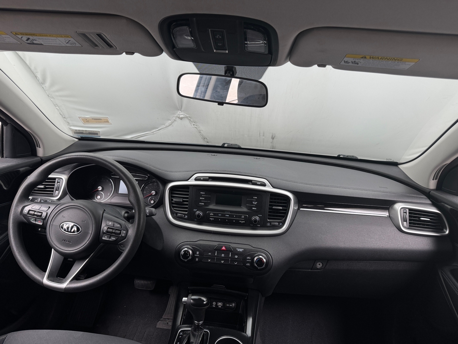 Thumbnail: 2017 Kia Sorento - 3