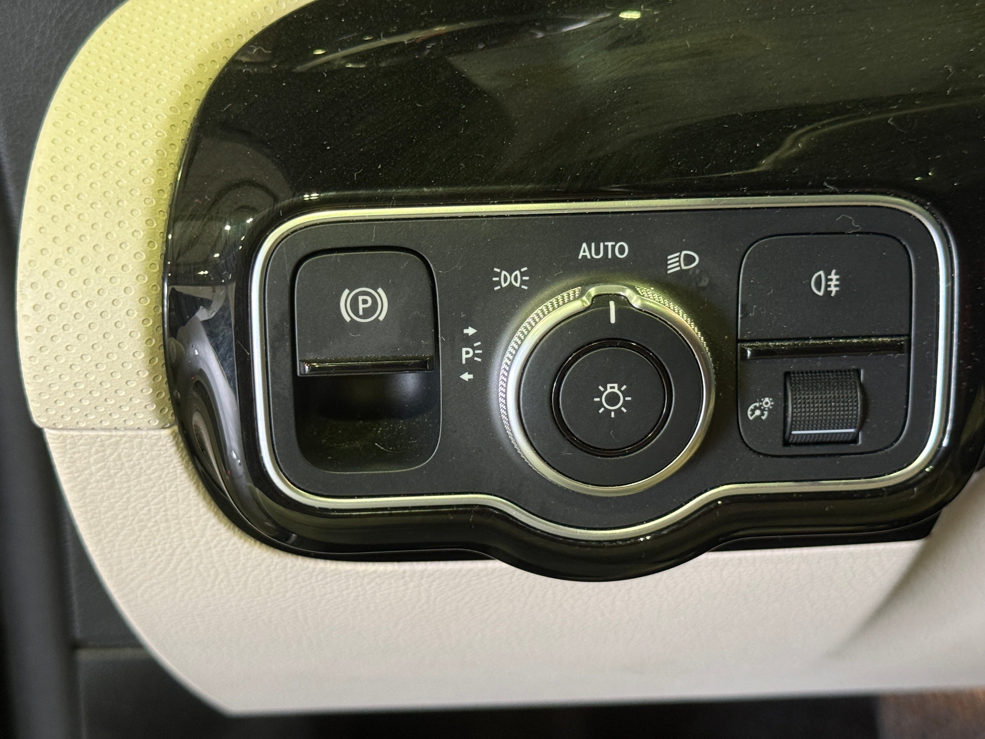 2022 Mercedes-Benz CLA
