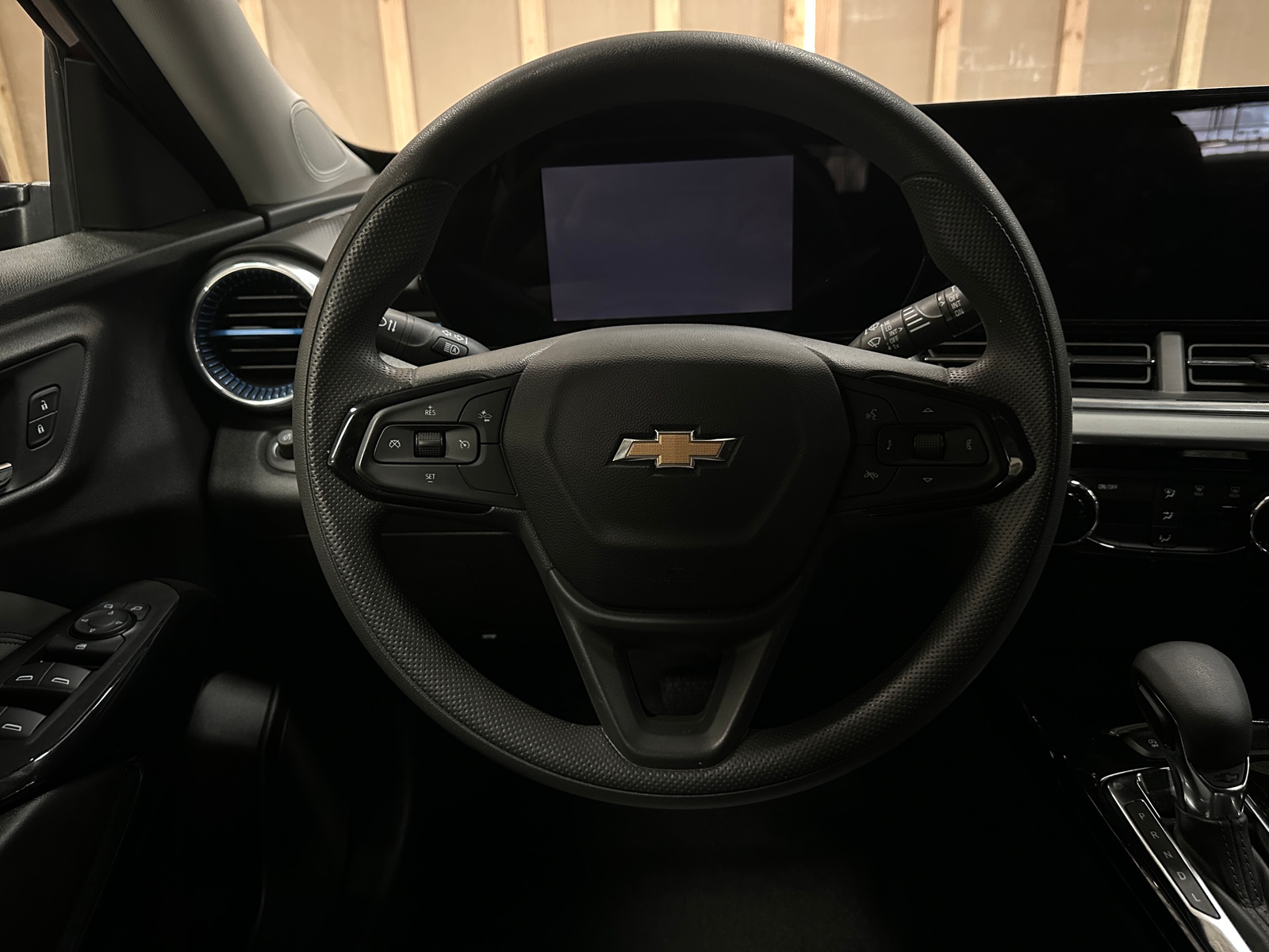 Thumbnail: 2025 Chevrolet Trax - 5