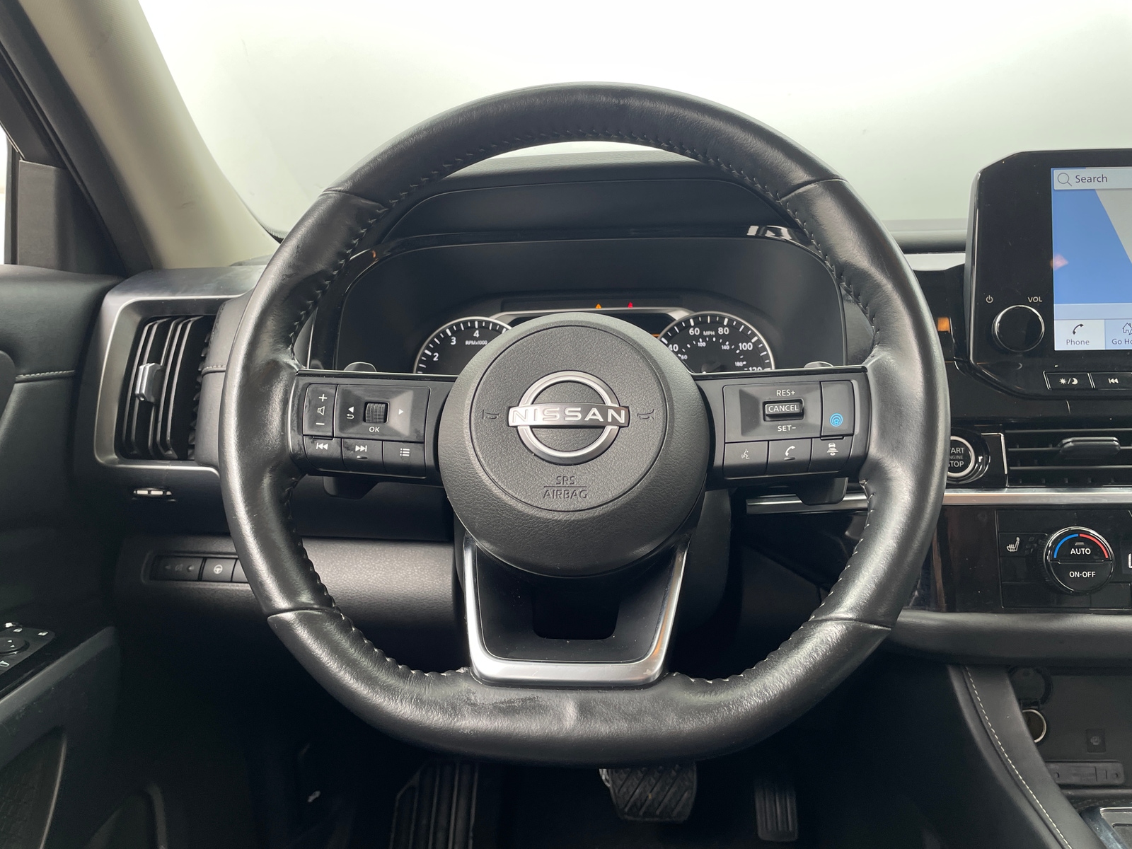 Thumbnail: 2023 Nissan Pathfinder - 4