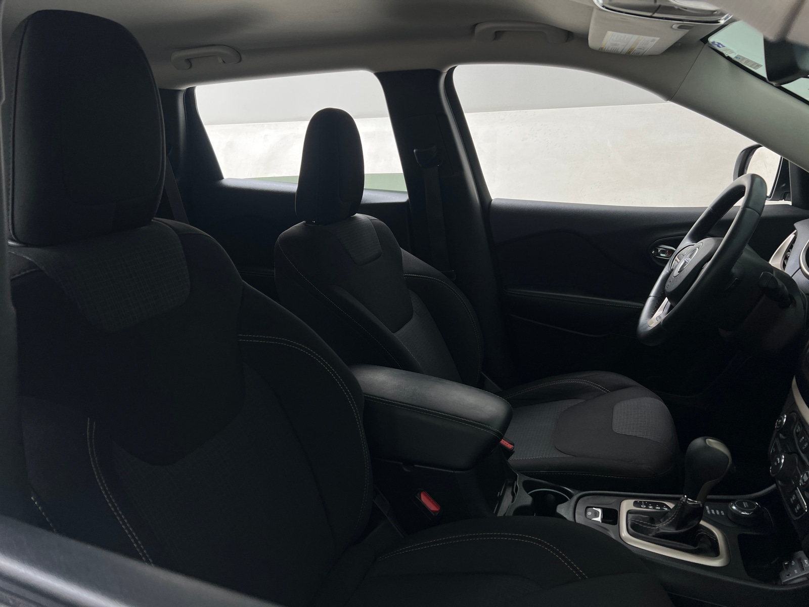 Thumbnail: 2015 Jeep Cherokee - 2